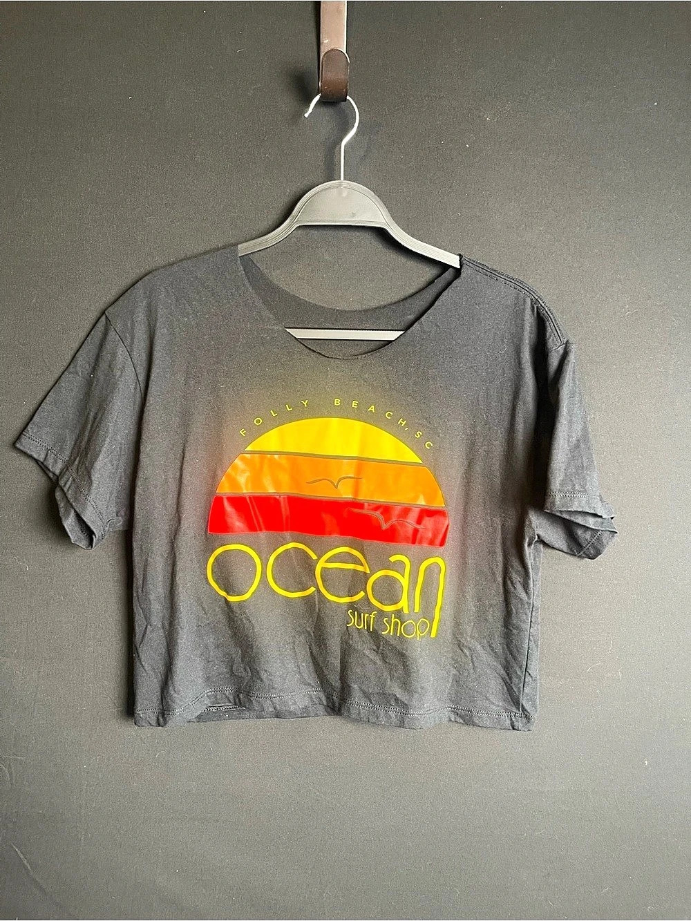 Ocean Surf Shop Graphic Short Sleeve Tee in Gray